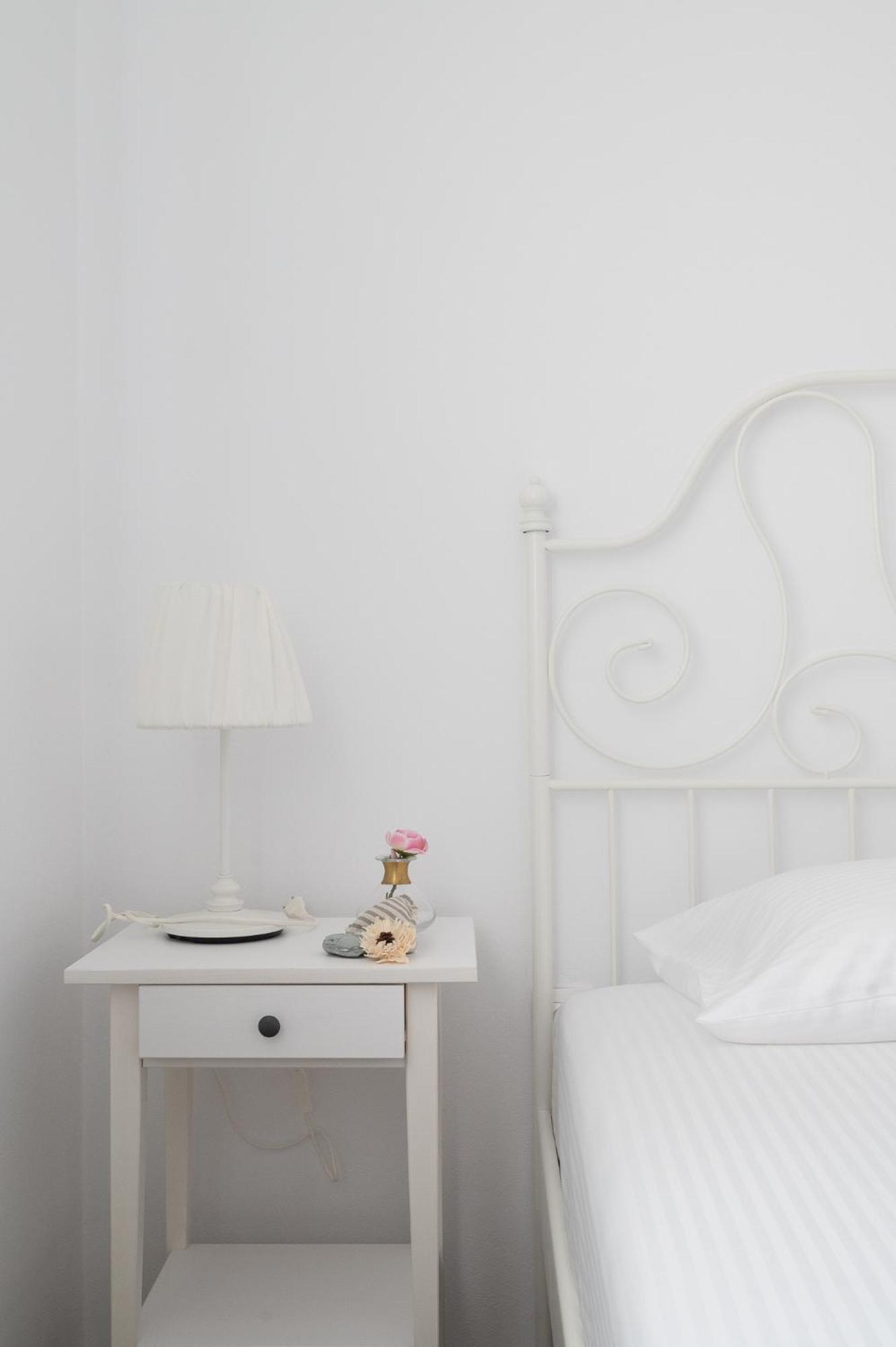 Pouletis Family Apartments - Akroyali Seaview Getaways Kalamáta Rom bilde